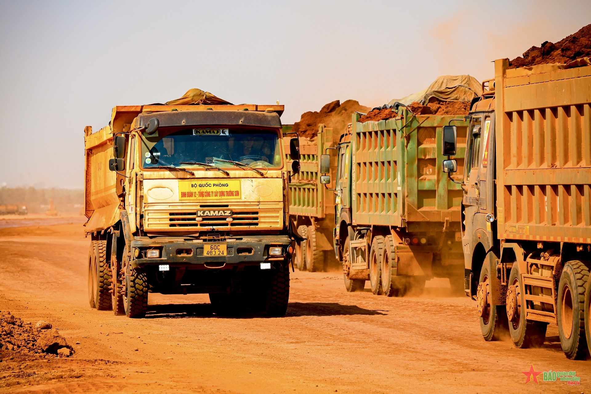 Cùng chạy đua tiến độ