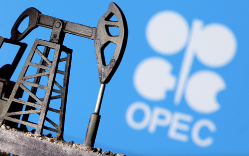 Mỹ nỗ lực kiềm chế giá xăng dầu sau quyết định của OPEC+