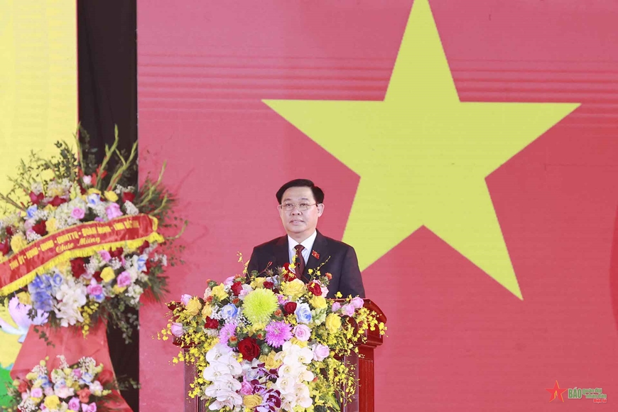  Chủ tịch Quốc hội phát biểu. Ảnh: DOÃN TẤN