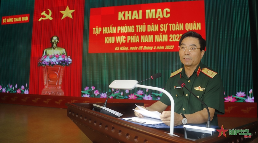 Trung tướng Nguyễn Doãn Anh, Phó tổng Tham mưu trưởng Quân đội nhân dân Việt Nam phát biểu chỉ đạo khai mạc. 