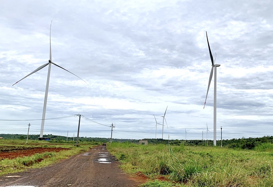  Một góc Nhà máy Điện gió Đắk N'Drung 1 (Đắk Nông).