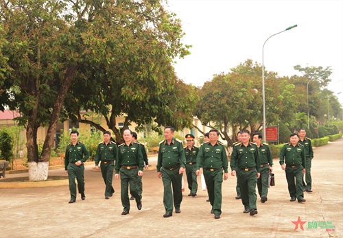 Thượng tướng Võ Minh Lương: Tăng cường tuần tra, canh gác, bảo đảm an toàn tuyệt đối trong quản lý, giam giữ phạm nhân