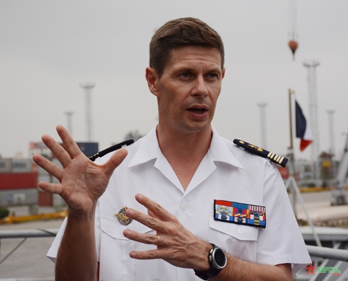 Thuyền trưởng tàu tuần dương Prairial của Hải quân Pháp: Hải quân Việt Nam rất đáng tin cậy!