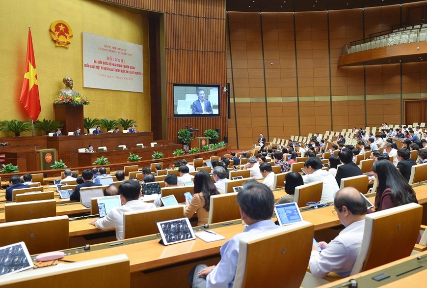 Quang cảnh phiên họp.  