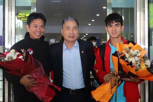 Huấn luyện viên Hoàng Anh Tuấn: “Cầu thủ trẻ phải luôn có khát vọng chiến thắng”