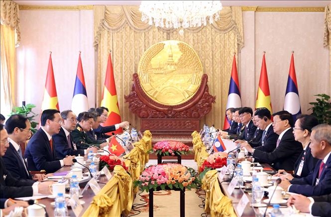 Chủ tịch nước Võ Văn Thưởng hội đàm với Tổng Bí thư, Chủ tịch nước Lào Thongloun Sisoulith. 