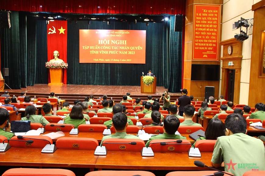 Quang cảnh Hội nghị tập huấn công tác bảo đảm và đấu tranh về nhân quyền năm 2023 tỉnh Vĩnh Phúc.