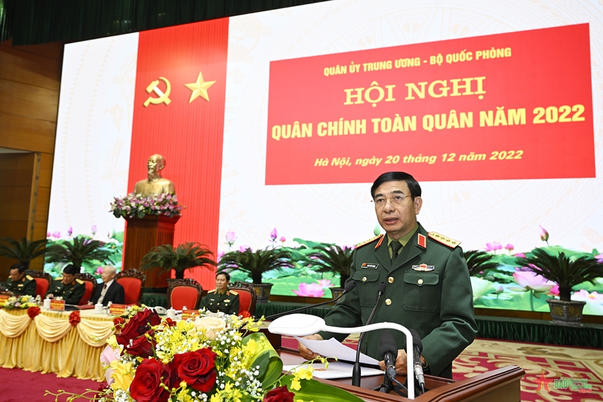 Đại tướng Phan Văn Giang, Ủy viên Bộ Chính trị, Phó bí thư Quân ủy Trung ương, Bộ trưởng Bộ Quốc phòng phát biểu tại Hội nghị Quân chính toàn quân năm 2022. Ảnh: TUẤN HUY 