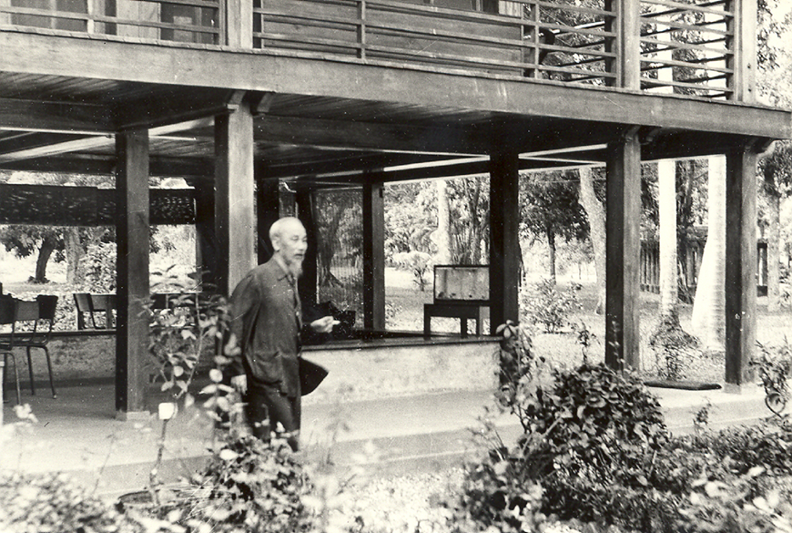 65 năm Ngày khởi công xây dựng Nhà sàn Bác Hồ (15-4-1958/15-4-2023): “Một đời thanh bạch chẳng vàng son”
