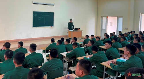 Đột phá nâng cao chất lượng giáo dục chính trị ở Lữ đoàn 139 