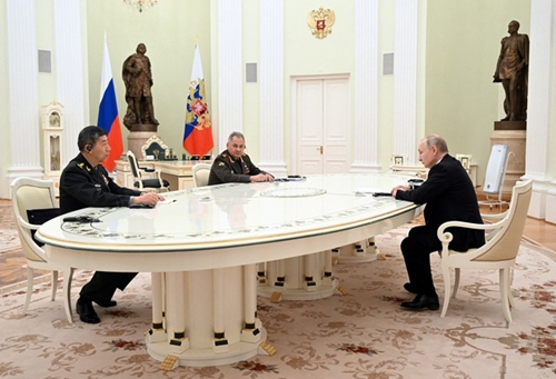 Tổng thống Nga đánh giá cao hợp tác quốc phòng Nga-Trung