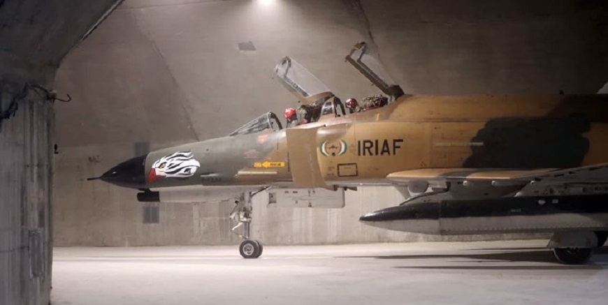 Iran huy động 40 loại chiến đấu cơ khác nhau tham gia trình diễn không quân kỷ niệm Ngày Quân đội quốc gia. Ảnh: Fars News Agency