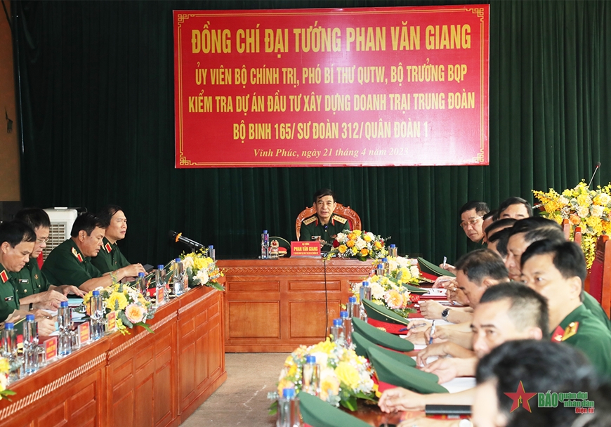  Đại tướng Phan Văn Giang kiểm tra dự án đầu tư xây dựng doanh trại Trung đoàn Bộ binh 165, Sư đoàn 312, Quân đoàn 1.