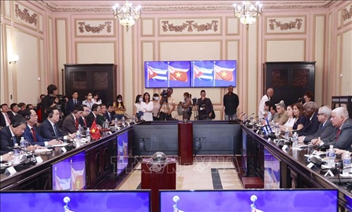 Chủ tịch Quốc hội Vương Đình Huệ hội đàm với Chủ tịch Quốc hội Cuba Esteban Lazo Hernández