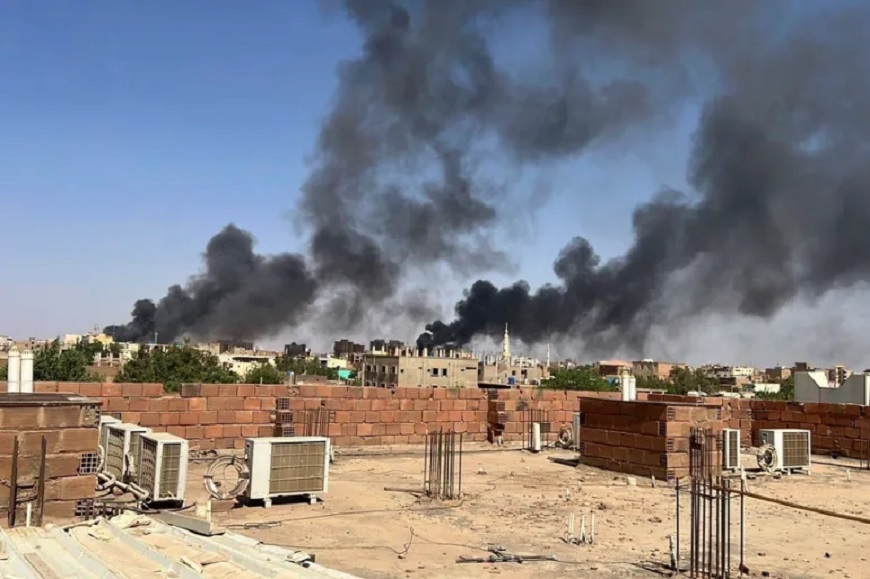 Giao tranh tiếp tục nổ ra giữa các bên bất chấp thỏa thuận ngừng bắn ở Sudan. Ảnh: Aljazeera (AP) 