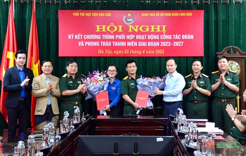 Học viện Hậu cần và Đoàn Thanh niên Cộng sản Hồ Chí Minh quận Long Biên tăng cường phối hợp hoạt động công tác đoàn