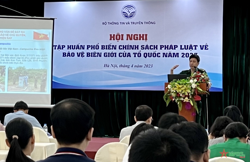 Toàn cảnh hội nghị.  