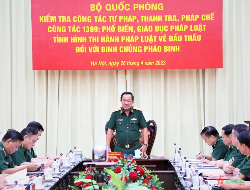 Thượng tướng Võ Minh Lương chủ trì buổi kiểm tra công tác tư pháp, thanh tra, pháp chế, công tác 1389, phổ biến, giáo dục pháp luật, đấu thầu tại Binh chủng Pháo binh.