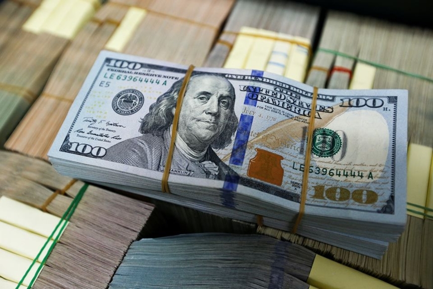  Tỷ giá USD hôm nay (27-4): Đồng USD trong nước tiếp tục phủ sắc xanh. Ảnh minh họa: Reuters.
