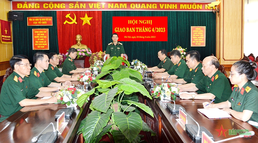 Thiếu tướng Nguyễn An Phong, Cục trưởng Cục Tổ chức chủ trì Hội nghị giao ban Cục Tổ chức tháng 4-2023. Ảnh: NGUYỄN XUÂN THỦY 