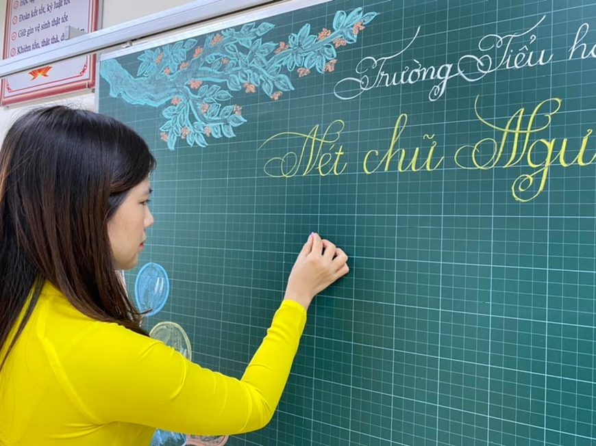 Không yêu cầu giáo viên tiểu học, trung học cơ sở (THCS) hạng I phải có trình độ thạc sĩ. Ảnh: chinhphu.vn. 