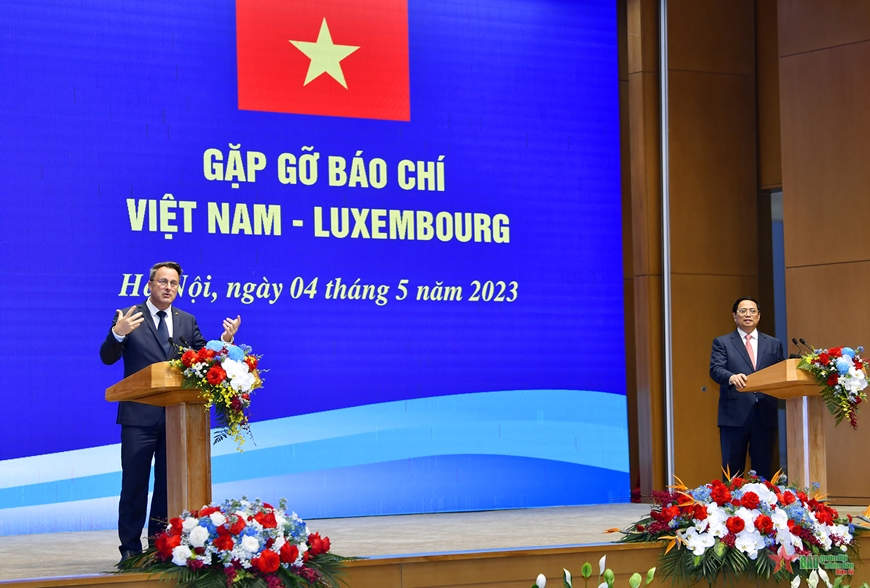 Hai nhà lãnh đạo gặp gỡ báo chí. Ảnh: TUẤN HUY 