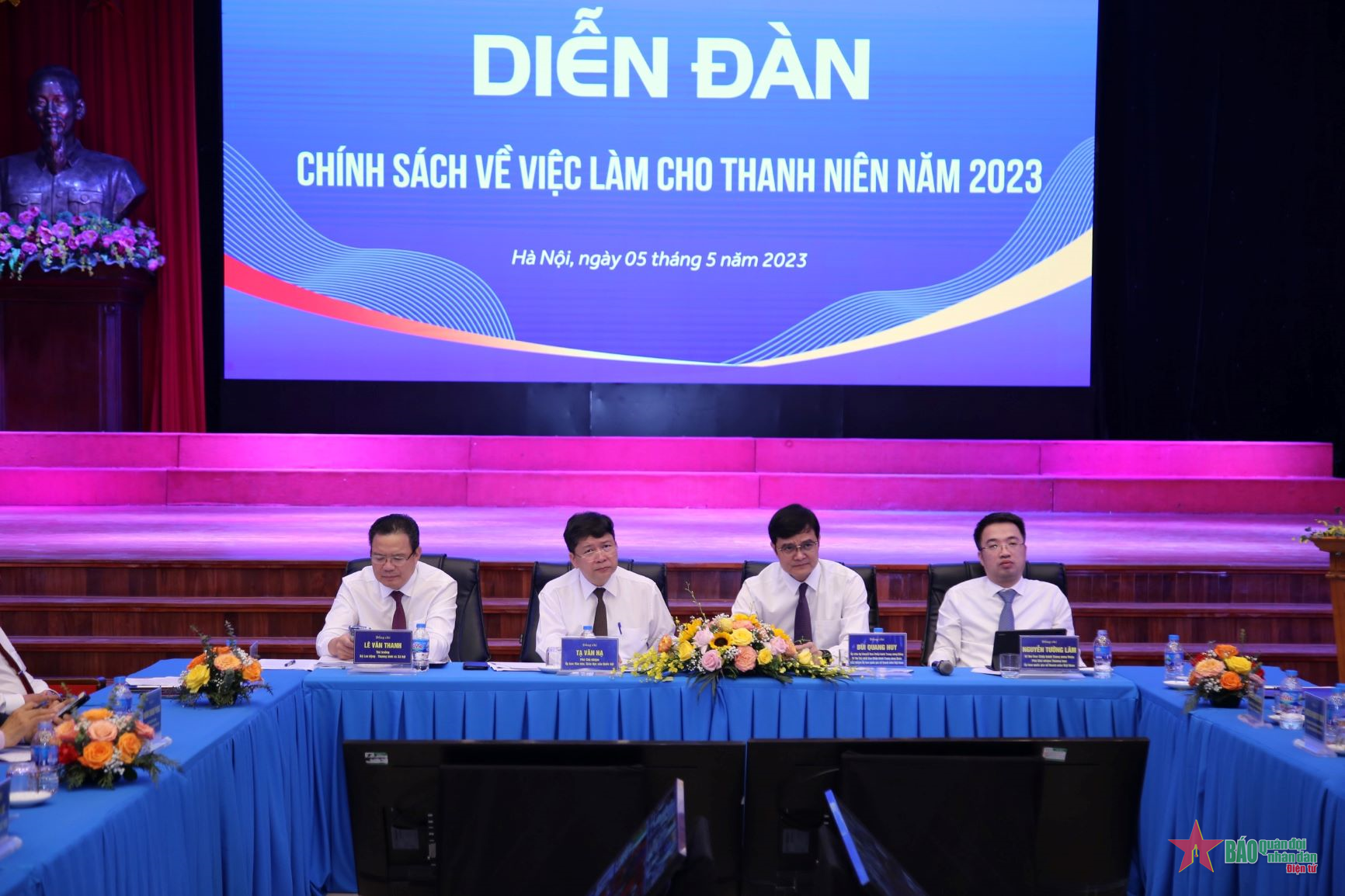 Tình trạng thất nghiệp của thanh niên vẫn là thách thức với nền kinh tế