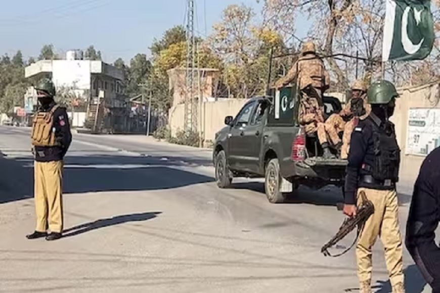 Đụng độ giữa quân chính phủ và các tay súng khủng bố ở miền Bắc Pakistan đã khiến 6 binh sĩ thiệt mạng. Ảnh: Reuters  