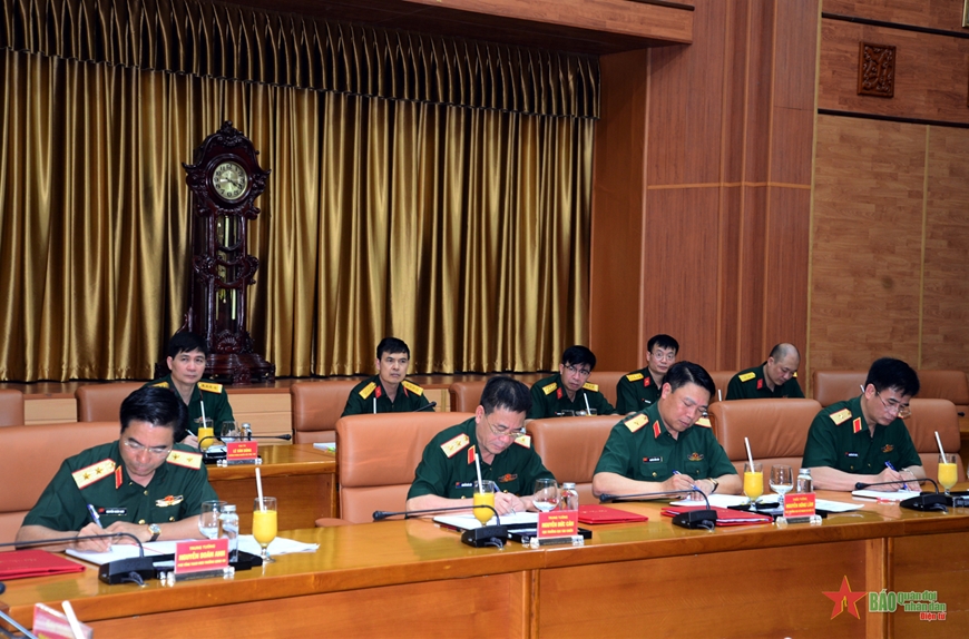  Các đại biểu thuộc Bộ Quốc phòng tham dự cuộc họp.