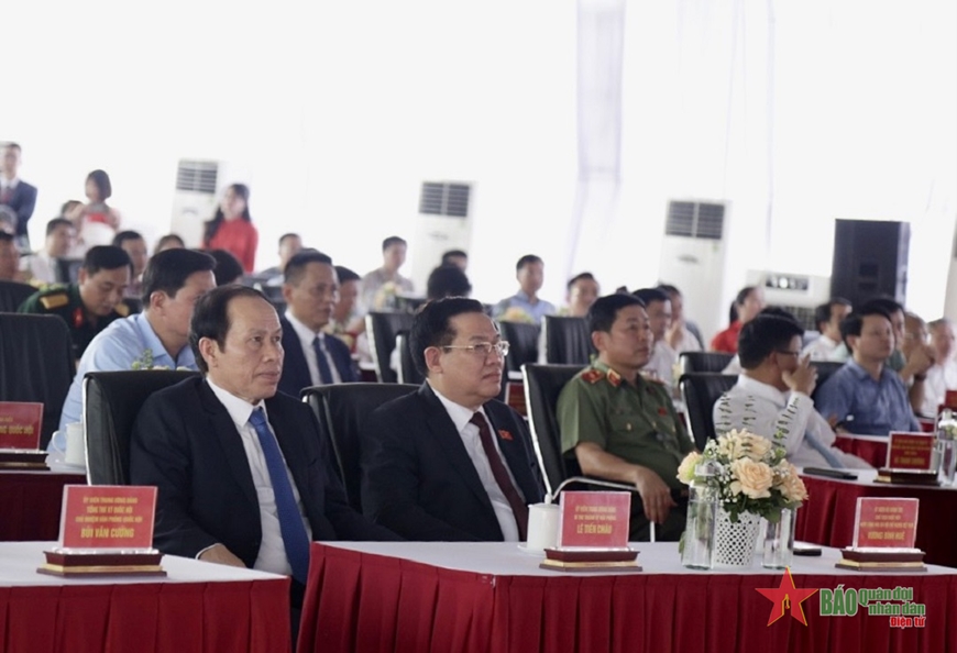 Chủ tịch Quốc hội Vương Đình Huệ dự lễ khởi công dự án.