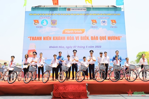 Hành trình “Thanh niên Khánh Hòa vì biển, đảo quê hương” năm 2023