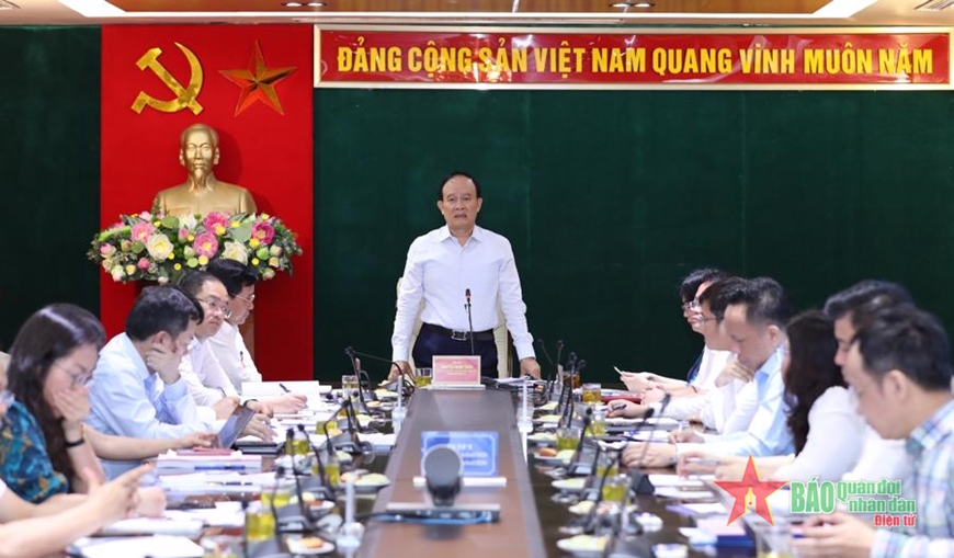 Chủ tịch HĐND TP H&agrave; Nội Nguyễn Ngọc Tuấn, Trưởng Đo&agrave;n gi&aacute;m s&aacute;t chủ tr&igrave; ph&aacute;t biểu tại Hội nghị triển khai kế hoạch gi&aacute;m s&aacute;t việc thực hiện c&ocirc;ng t&aacute;c cải c&aacute;ch h&agrave;nh ch&iacute;nh, việc x&acirc;y dựng ch&iacute;nh quyền điện tử v&agrave; chuyển đổi số trong hoạt động của cơ quan Nh&agrave; nước thuộc TP H&agrave; Nội.