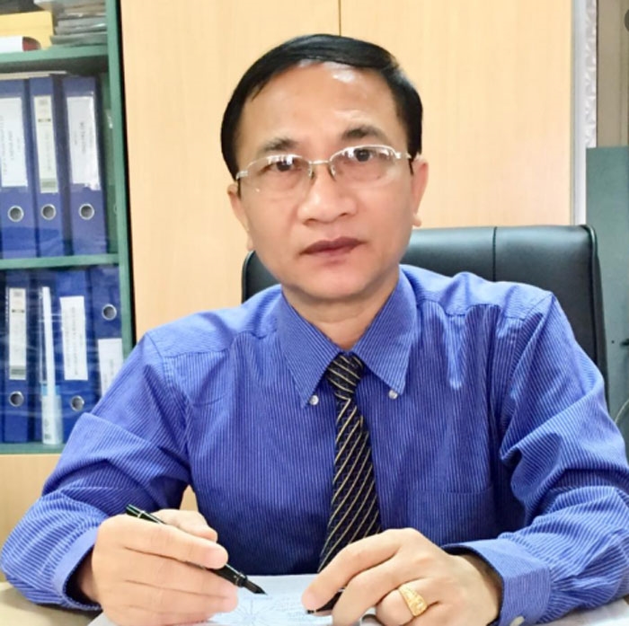 TS Hoàng Ngọc Vinh.  