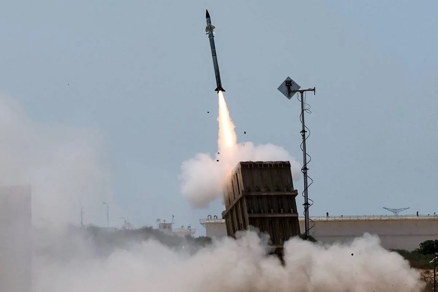 Quân đội Israel đã chính thức triển khai hệ thống phòng không Iron Dome tới Dải Gaza. Ảnh: Getty Images 