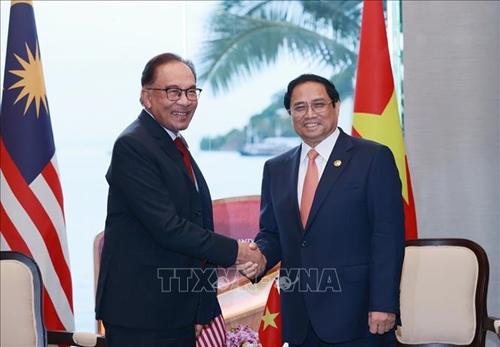 Hội nghị Cấp cao ASEAN lần thứ 42: Thủ tướng Phạm Minh Chính gặp Thủ tướng Malaysia