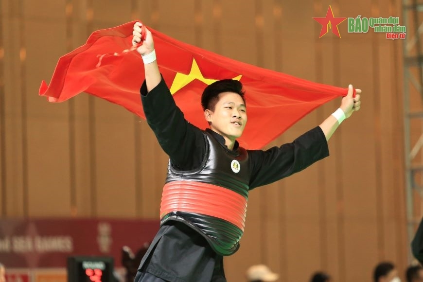  VĐV Nguyễn Tấn Sang giành HCV ở môn Pencak Silat trong ngày thi đấu hôm nay (10-5). Ảnh: VIỆT AN