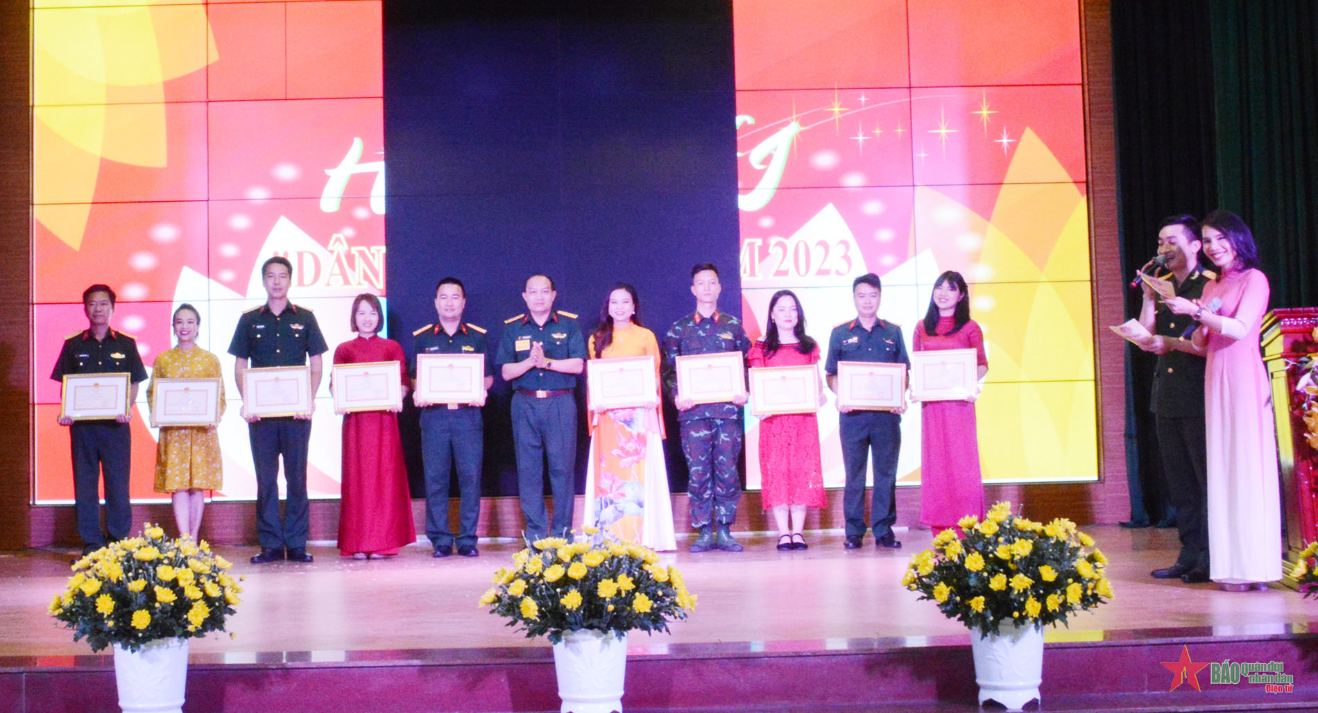 Lữ đoàn 971: Nâng cao kỹ năng công tác dân vận thông qua hội thi