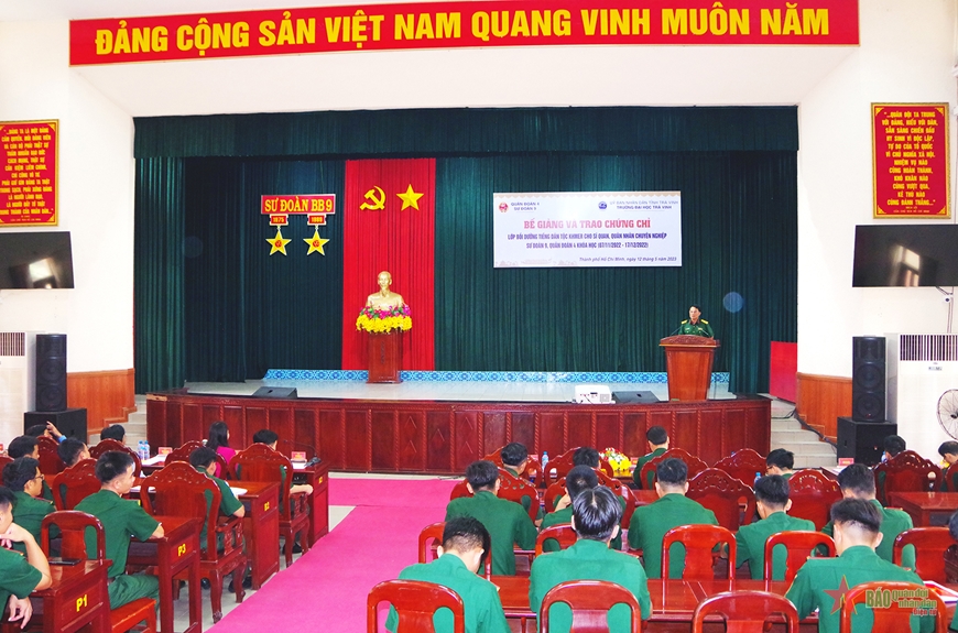 Quang cảnh hội nghị. 