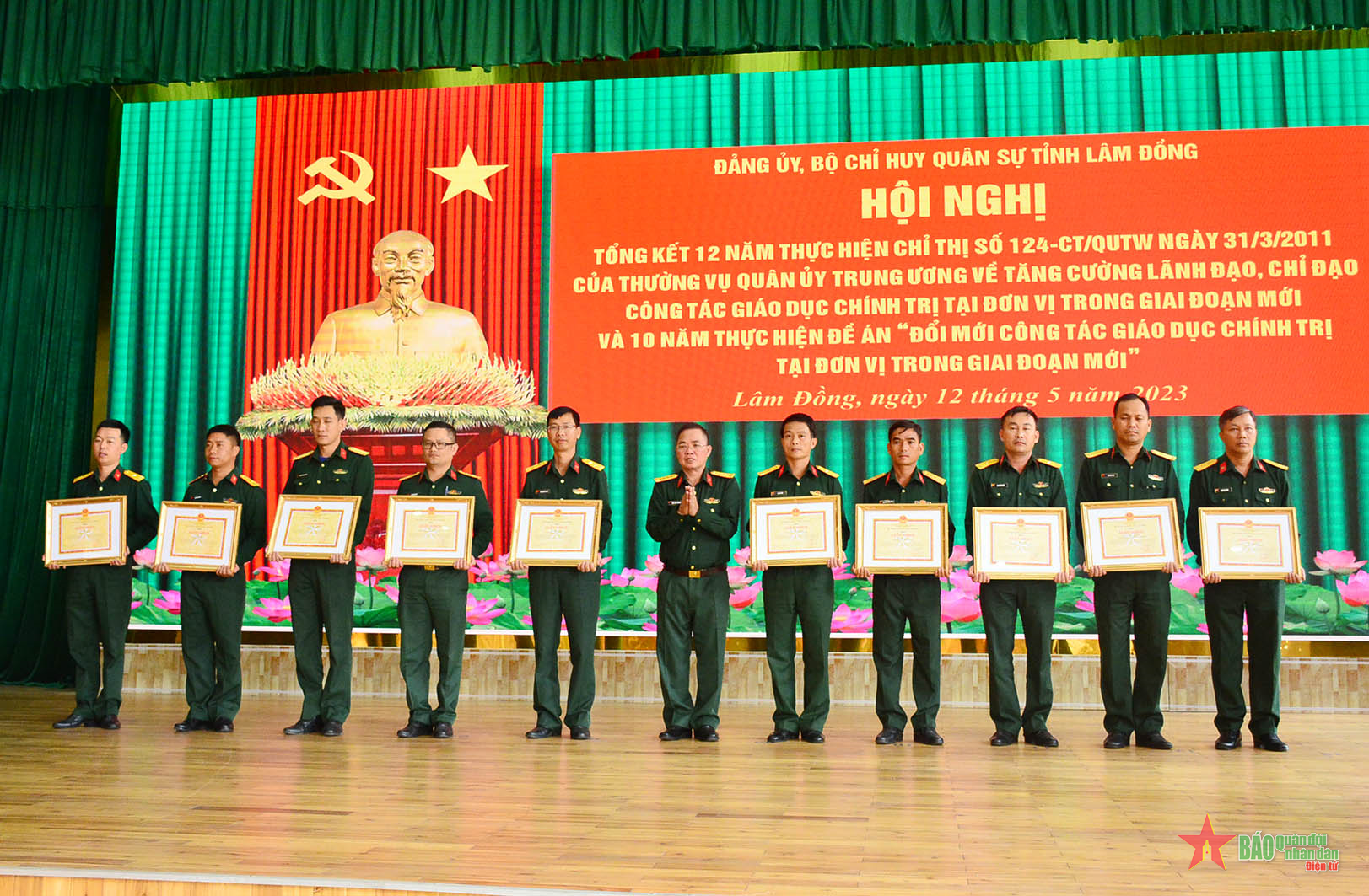 Nhiều giải pháp nâng cao chất lượng giáo dục chính trị trong Lực lượng vũ trang tỉnh Lâm Đồng