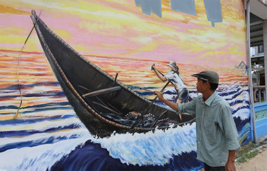 Bức tranh vẽ lên tường nhà, thuyền thúng làng chài bích họa Tam Thanh