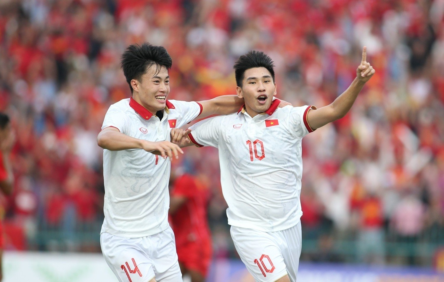 Bán kết bóng đá nam SEA Games 32: U22 Việt Nam thua đáng tiếc U22 Indonesia
