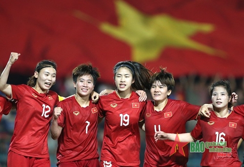 Các cô gái Việt Nam lần thứ 4 liên tiếp vô địch bóng đá nữ SEA Games