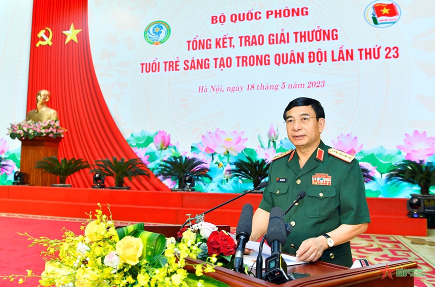 Thay mặt Quân ủy Trung ương, Bộ Quốc phòng, Đại tướng Phan Văn Giang lĩnh hội, quán triệt sâu sắc ý kiến chỉ đạo của Thủ tướng Chính phủ. 