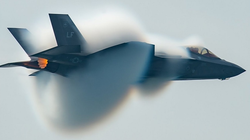 Italy sẽ mua sắm nhiều vũ khí, khí tài mới trong đó có máy bay chiến đấu F-35 Lightning II. Ảnh: Không quân Mỹ qua trang DW 