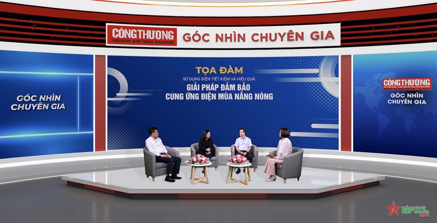 Quang cảnh tọa đàm. 