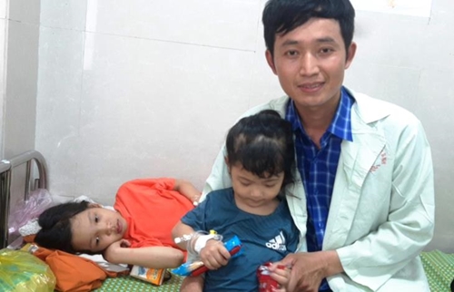 Bộ đội Biên phòng tỉnh Ninh Bình: Tham gia cấp cứu thành công hai cháu bé bị đuối nước