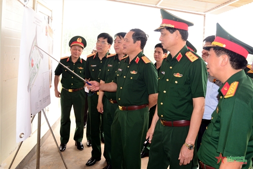 Thượng tướng Vũ Hải Sản làm việc với Quân khu 2 về một số nhiệm vụ trọng tâm công tác hậu cần năm 2023