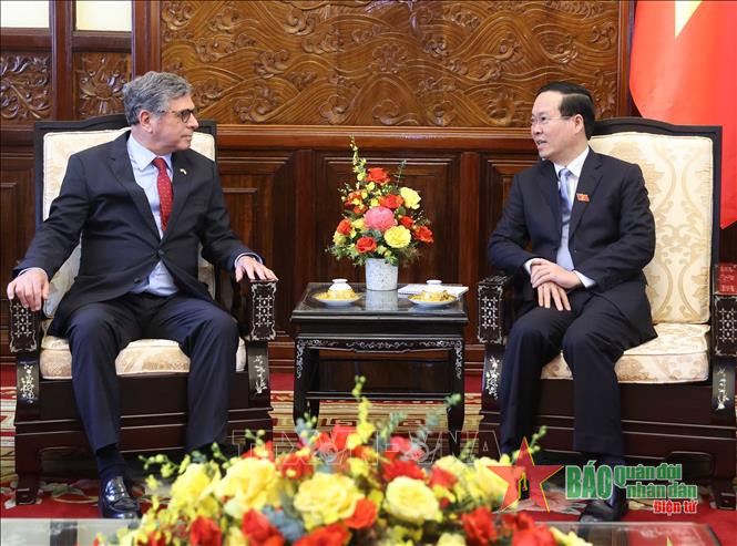 Chủ tịch nước Võ Văn Thưởng tiếp các Đại sứ trình Quốc thư