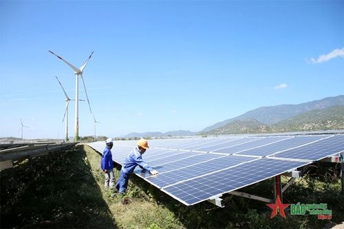 Phát triển năng lượng tái tạo ở Ninh Thuận: Nhiều rào cản, vướng mắc cần tháo gỡ