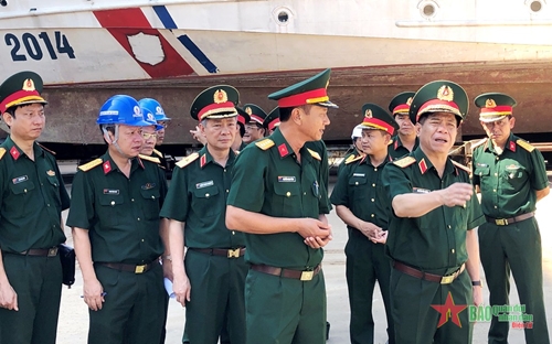 Đoàn công tác của Bộ Quốc phòng thăm và làm việc tại Tổng công ty Sông Thu 